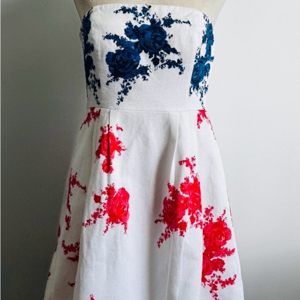 RW&CO. Blue and White Strapless Dress